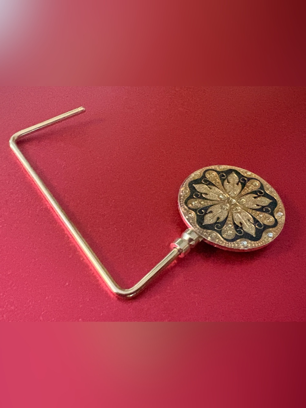 Gold-tone Floral Round Handbag Hook